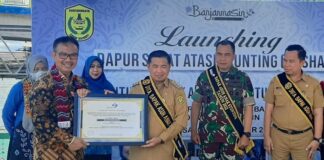 Kepala BKKBN Kukuhkan Walikota Banjarmasin Jadi Bapak Asuh Anak Stunting