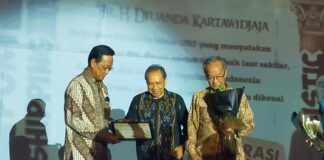 Pada Orasi Ilmiah ISPEC Maritime Award 2022, Sri Sultan Sebut Wawasan Nusantara Bahari Perlu Dibangkitkan Lagi