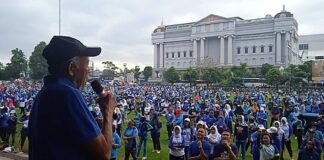 Keren! 4000 Peserta Senam Sehat PUAN Sleman #birukanlangitindonesia Banjiri Lapangan Denggung