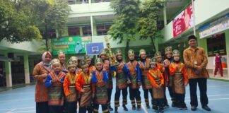 Paduan Suara SD Muhammadiyah 1 Ketelan Raih Juara I Lomba Menyanyi ‘Derap Berkemajuan’ Mars Muktamar ke-48