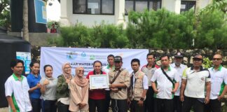 LAZISMU Kolaborasi Bareng AiKite Beri Air Bersih Warga Nusa Penida.