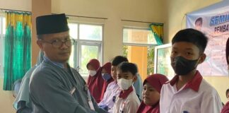 SD Muhammadiyah PK Banyudono Bagikan Beasiswa