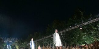 Gandeng Desainer Edward Hutabarat, Kemendikbudristek Gelar Pagelaran Fesyen Tenun Nusantara