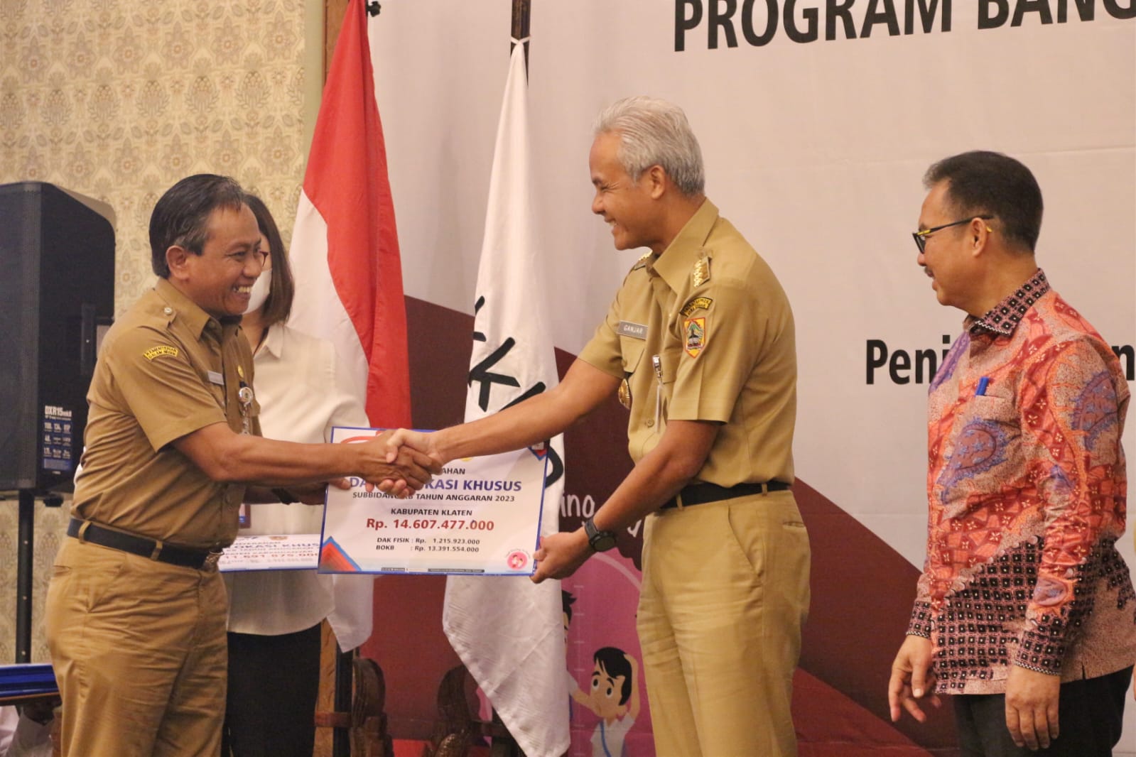 Ganjar Pranowo Buka Rakerda BKKBN, Jawa Tengah Masuk Bonus Demografi ...