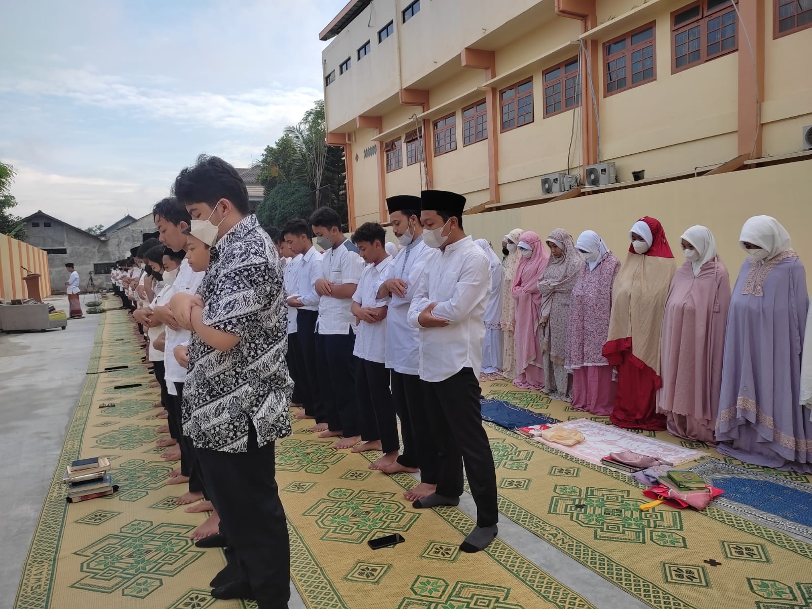 Peringati Isra Miraj, Ratusan Siswa SMP Muhammadiyah PK Solo Ikuti ...