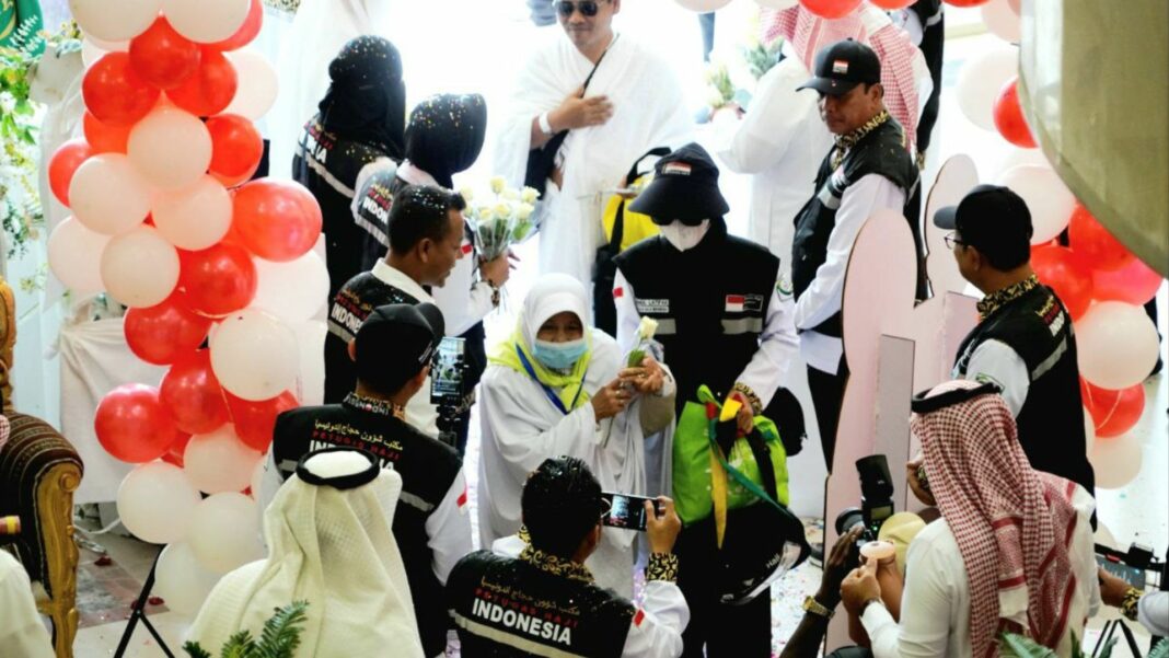 Bahagianya Jemaah Haji Indonesia Tiba di Makkah