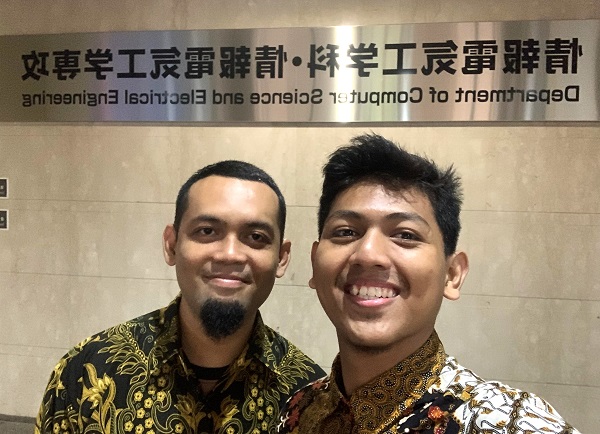 Hanson Prihantoro Putro dan Achmad Bauravindah saat berada di Kampus Kumamoto University, Japan. (foto : istimewa)