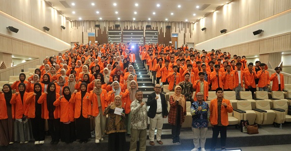 Mahasiswa UAD peserta Pelatihan Soft Skills I di Amphitarium Kampus 4 Yogyakarta. (foto : heri purwata)