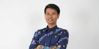 Kembangkan Sistem sipinterHOTS, Dosen UNIMMA Raih Doktor Pendidikan di UNY