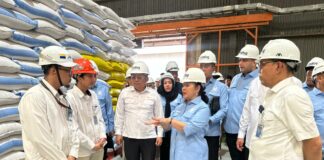 Komisi IV DPR RI Tinjau Stok Beras di Gudang BULOG Panaikang: Stok Aman, Harga Beras Diyakini Segera Normal