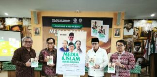 Launching dan Bedah Buku “ Media dan Islam Berkemajuan” Karya Roni Tobroni dalam Rangkaian 110 Tahun Suara Muhammadiyah.