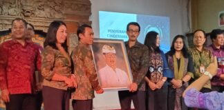Pelepasan Kepala Dinas Pendidikan Kepemudaan dan Olah Raga Provinsi Bali Dr. KN. Boy Jayawibawa.