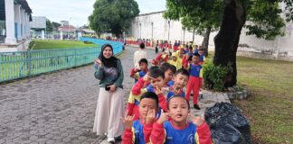 SD Muhammadiyah 24 Gajahan Gelar Jumat Sehat dan Jalan Santai Sambut Milad ke-113 Muhammadiyah