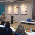 Mahasiswa Prodi MI UII Wajib Kuasai Pendekatan Data-Driven Decision Making Prof Adiwijaya saat menyampaikan Kuliah Umum di Prodi Magister Informatika, FTI UII. (foto : istimewa)