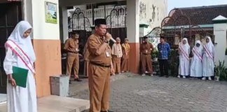 Pakde Jabrik Ajak Siswa SD Muhammadiyah 24 Gajahan Jadi Pahlawan Masa Kini Melalui Ilmu dan Akhlak