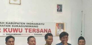 Calon Kuwu Desa Tersana, Ustadz Muamar Khadafi, Raih Simpati Warga Lewat Gotong Royong dan Ketulusan