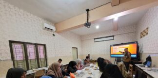 Tingkatkan Literasi Guru, SD Muhammadiyah 20 Sidorejo Adakan Workshop Pembuatan Majalah Sekolah
