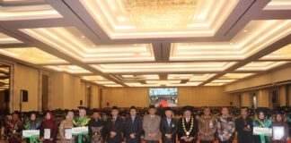 UM Palembang Wisuda 738 Lulusan, Tegaskan Unggul