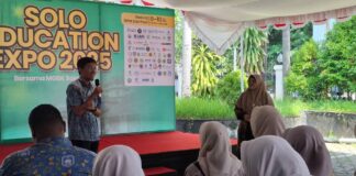 FKI UMS Perkenalkan Prodi AI di Solo Expo 2025