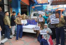 SD Muhammadiyah 1 Solo Tebar 1.400 Box Berkah