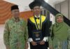 Wisuda UMS 2025, Agung Danarto Dampingi Putra Raih Gelar Sarjana Arsitektur