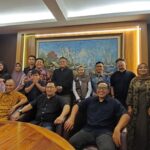 Prodi MTI UII Inklusif, untuk Calon Mahasiswa Semua Agama Pelepasan lulusan Prodi MTI FTI UII yang mengikuti wisuda Periode II Tahun Akademik 2025/2026 di Auditorium Prof KH Abdul Kahar Muzakkir, Kampus Terpadu UII, Sabtu (27/12/2025). (foto : heri purwata)