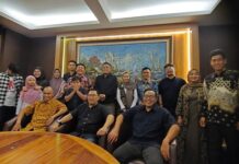 Prodi MTI UII Inklusif, untuk Calon Mahasiswa Semua Agama Pelepasan lulusan Prodi MTI FTI UII yang mengikuti wisuda Periode II Tahun Akademik 2025/2026 di Auditorium Prof KH Abdul Kahar Muzakkir, Kampus Terpadu UII, Sabtu (27/12/2025). (foto : heri purwata)