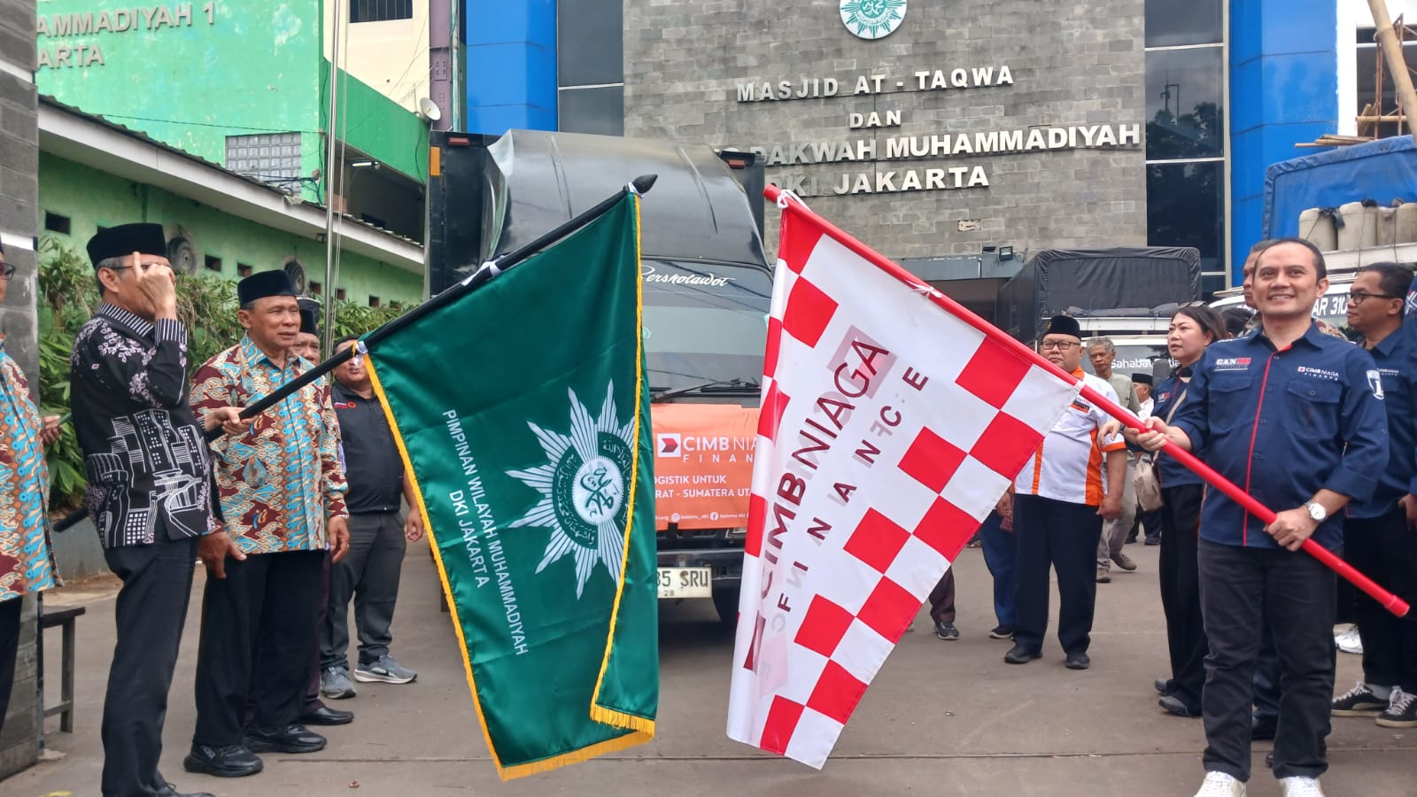 PWM DKI Jakarta Lepas 18 Ton Bantuan untuk Korban Banjir Sumatra