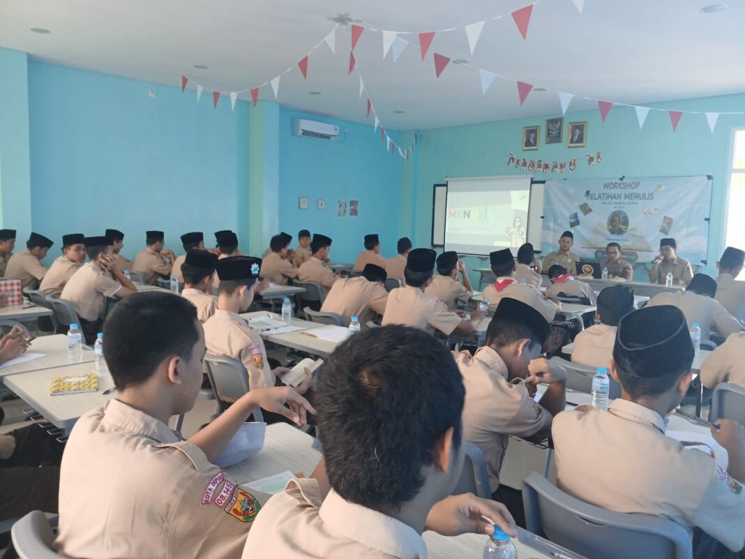 Lokakarya Pelatihan, SMA TQT Madinatul Qur'an