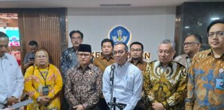 Penandatanganan Nota Kesepahaman Kemdiktisaintek dengan Kementerian P2MI dalam Penguatan SDM Indonesia