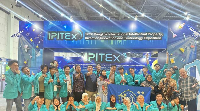 Mahasiswa FK UMS Raih Emas IPITEX