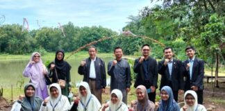 Wakil Rektor UNIDA Gontor Apresiasi KKNT 38 Pengembangan Waduk Selo Majid Krandegan