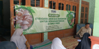 UMS Berdayakan KWT Sragen Lewat Hidroponik