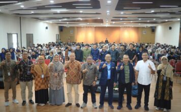 FEB UMS Bahas Ekonomi, Kualitas Kerja Global