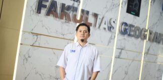 Sawit Meluas, Hutan Alam Terdesak