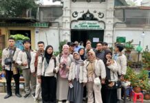 Mahasiswa UMS Analisis Desain Bat Trang Museum Vietnam