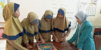 Tim EmotiMU UMS Kenalkan Media Pembelajaran Augmented Reality di SD Muhammadiyah 24 Gajahan Surakarta, Tingkatkan Literasi Emosi Siswa