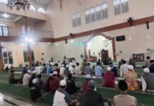 Saad Ibrahim Lanjutkan Safari Dakwah di Kuala Kapuas, Sampaikan Kuliah Subuh tentang Hidayah dan Fitrah Manusia