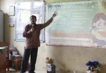 KKN-Dik FKIP UMS Sosialisasi Parenting di Karanganyar