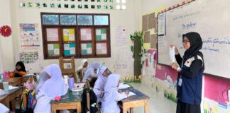 Mahasiswa UMS Terapkan Fonetik di Thailand