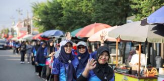 Bank Jateng Syariah UMS Gelar Jalan Senja Bersama UMKM