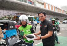 Lazismu Gandeng Forum Zakat Tebar Takjil di Bundaran HI