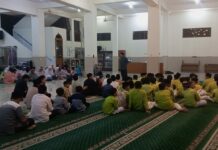 Tarawih Bersama, Siswa Muhammadiyah Surakarta Dikuatkan AIK