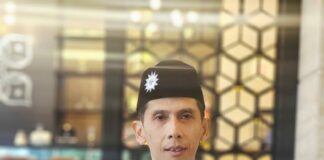 BEDA WAKTU LEBARAN, APA BENAR MUHAMMADIYAH TAK TAAT PEMERINTAH?