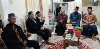 Silaturahmi KLLAZISMU PCM Sleman kepada para penasehat