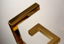 Bersinar di MWC 2026, XLSMART Borong Penghargaan Inovasi 5G dan Jaringan Tercepat dari Ookla Mobile World Congress 2026 XLSMART Raih Penghargaan Inovasi Teknologi GTI Award dan Jaringan 5G Tercepat dari Ookla