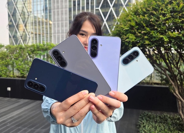 Pilihan warna Galaxy A57 5G. (foto : istimewa)