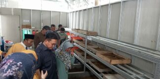 Mendag Budi Santoso Tinjau SPPG ‘Aisyiyah Sukoharjo, Soroti Inovasi Magot Ubah Sampah Jadi Bernilai Ekspor