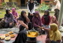 Mahasiswa KKN UMS Edukasi Warga: Tangkal Hoaks, Hidupkan Jamu Tradisional