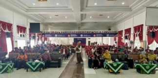 Dosen FHIP UMS Kupas Politik Hukum Lingkungan di UM.KOE Kupang, Mahasiswa Antusias